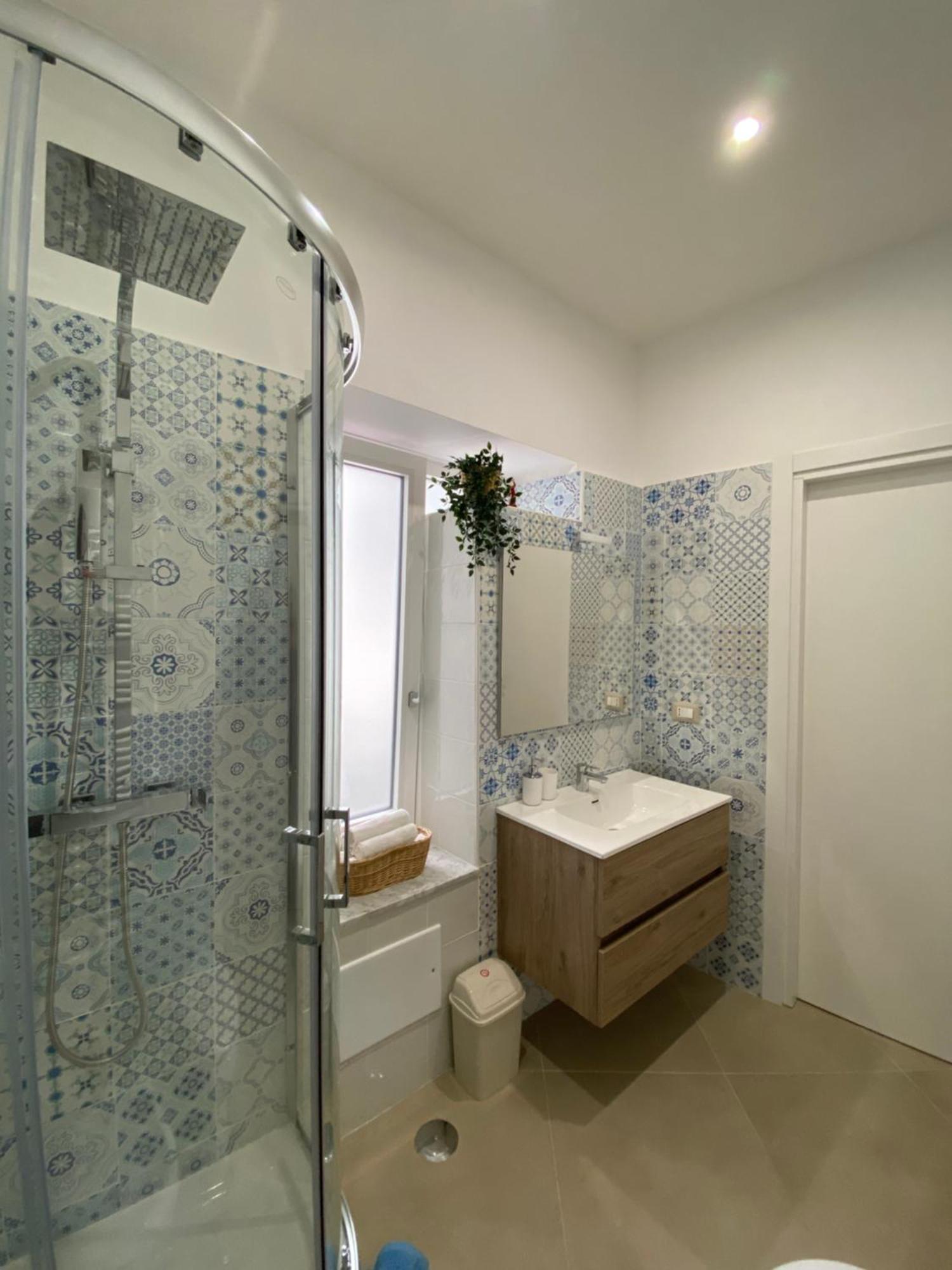 All'Imbrunire Exlusive Apartment Salerno Luaran gambar
